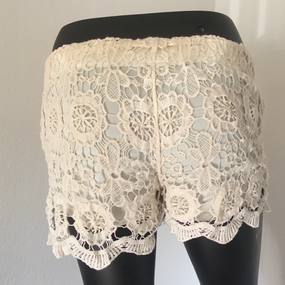 Full Tilt Shorts - Picture 2 of 6